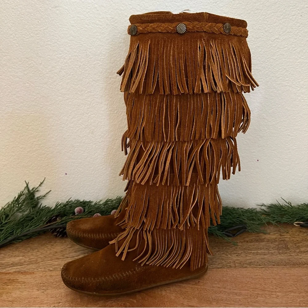 Minnetonka 5 Layer Fringed Brown Leather Tall Moccasin Boots Size 5